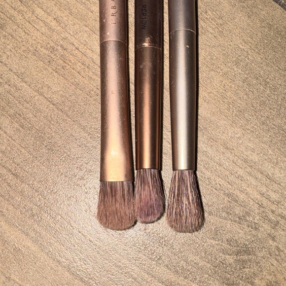 Urban Decay Metallic Eyeshadow Brushes Set - Picture 3 of 4